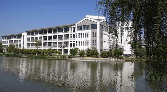 https://www.cslg.edu.cn/images/gallery/12_20180308qdxgzk.JPG